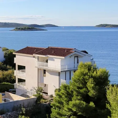 Studio Zecevo Rtic 8366a *