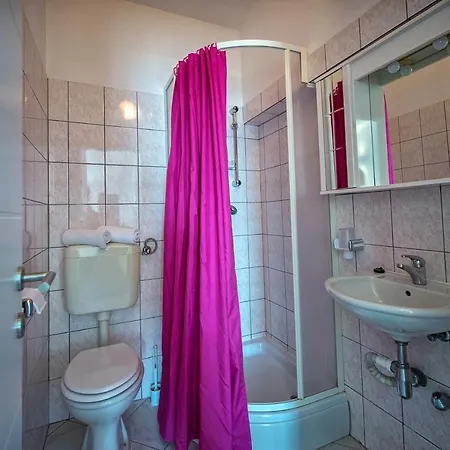 Zecevo Rtic 8366a Appartement