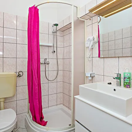 Studio Zecevo Rtic 8366a *