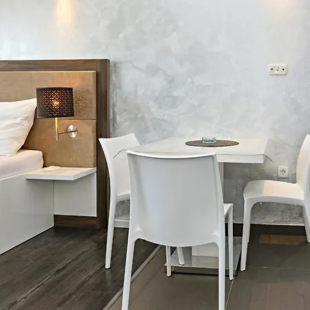 Studio Zecevo Rtic 8366a * Рогозница