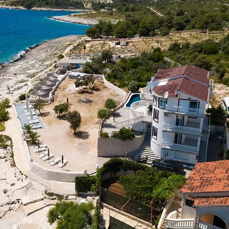 Appartement Zecevo Rtic 8366a