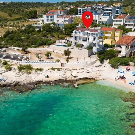 Studio Zecevo Rtic 8366a *