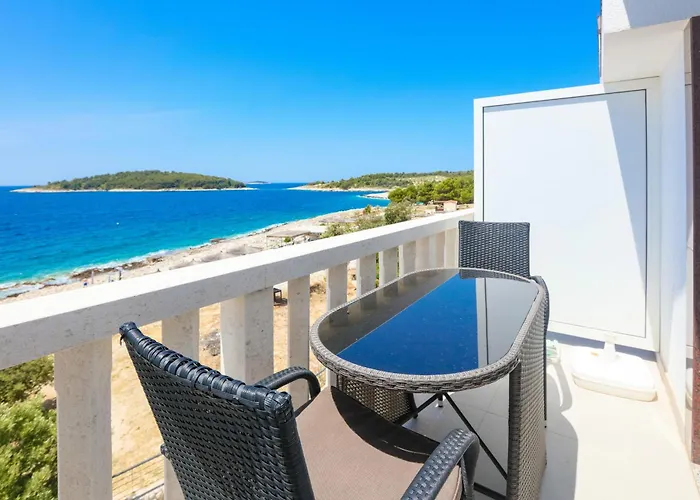 Zecevo Rtic 8366a Rogoznica (Sibenik-Knin)