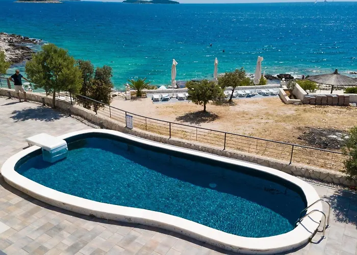 Zecevo Rtic 8366a Rogoznica (Sibenik-Knin)